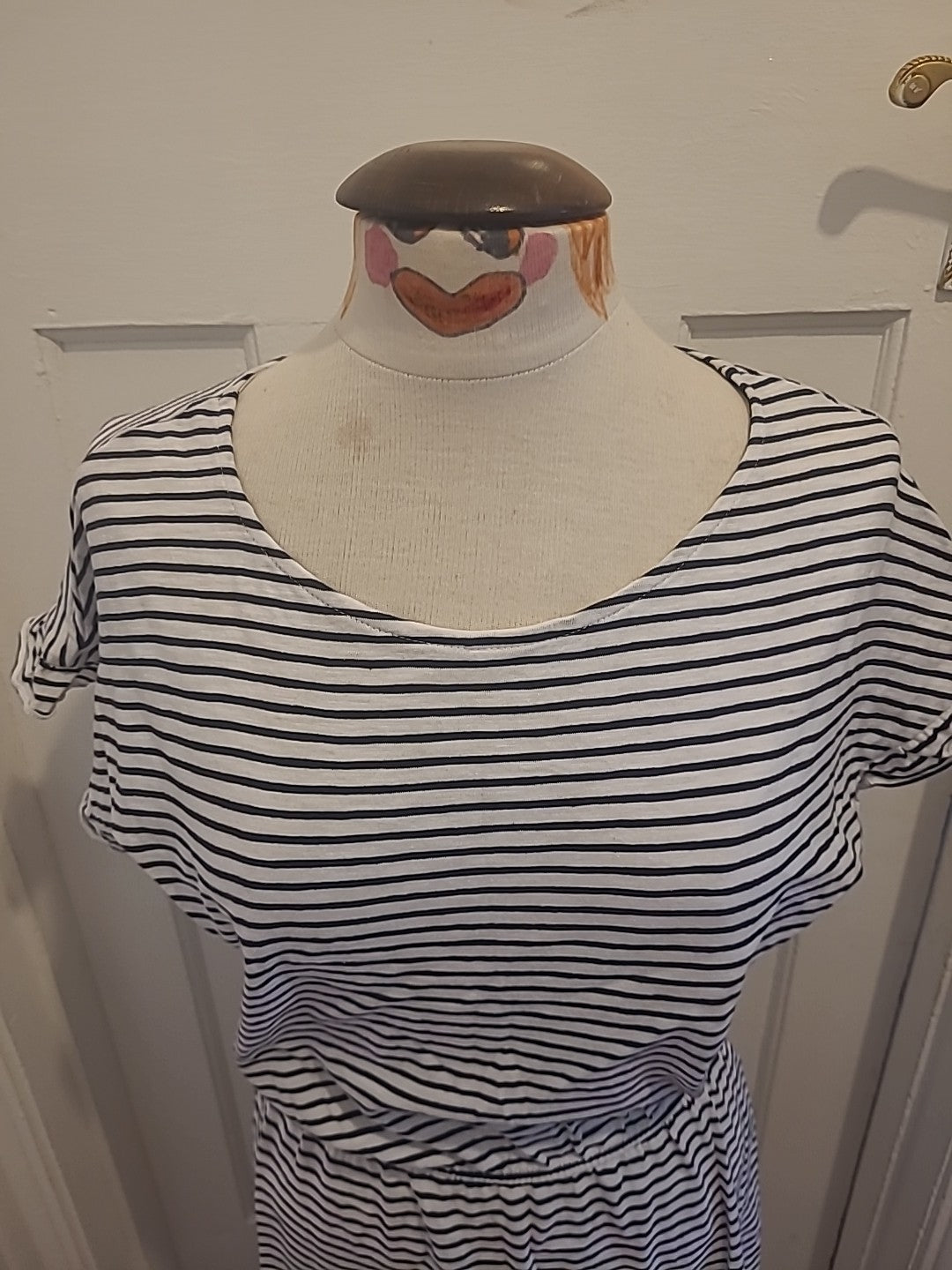 Ladies H&M Size Small Black White Striped Short Sleeved Dress