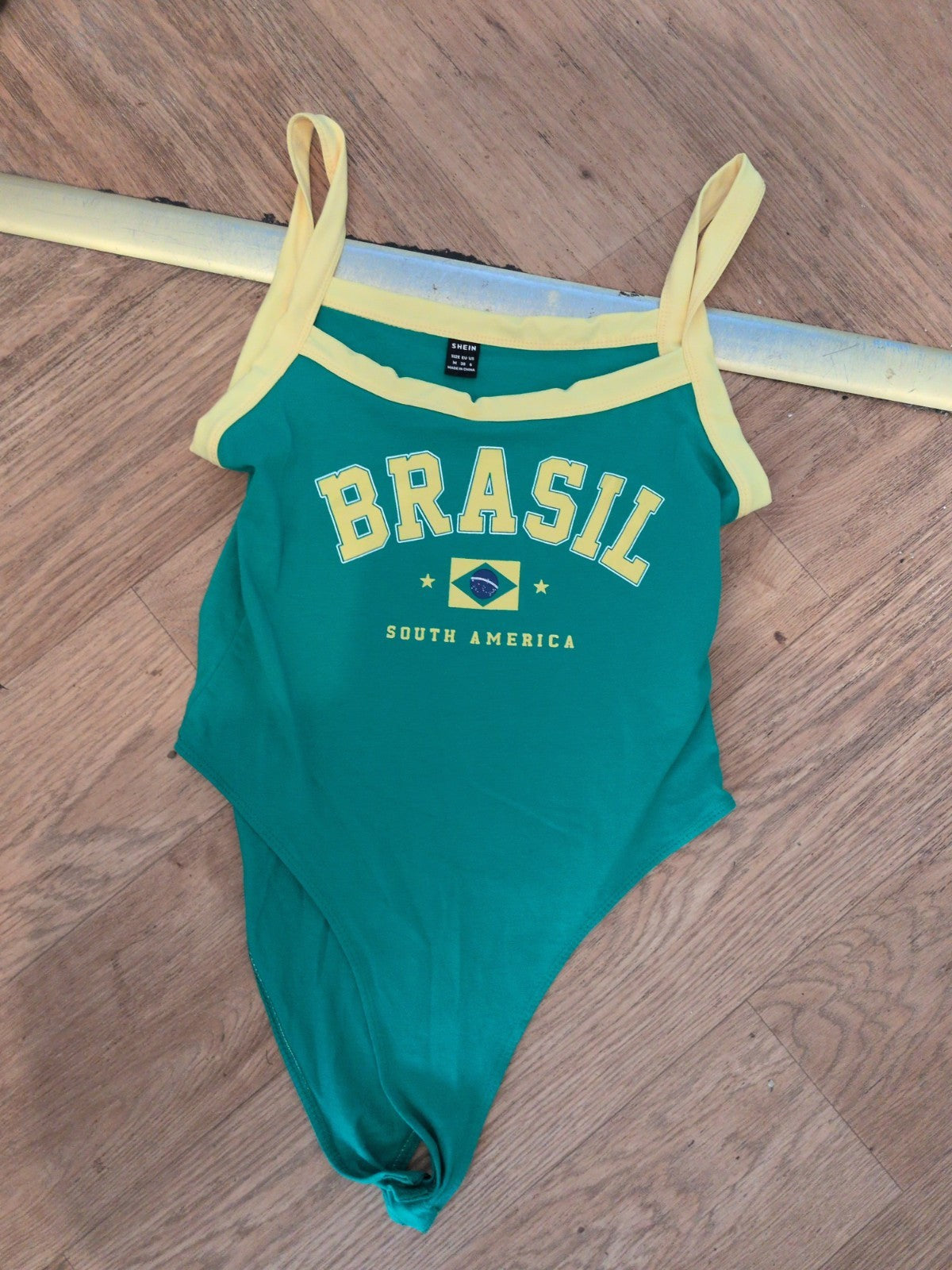 Ladies Shein Medium Green And Yellow Brazil Top