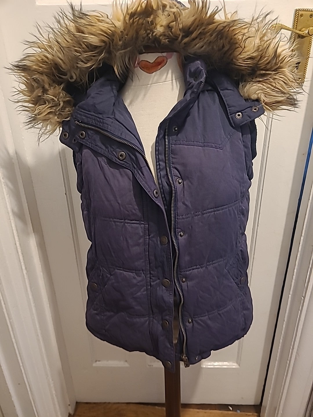 Ladies Animal Size 10 Navy Sleeveless Faux Fur Coat