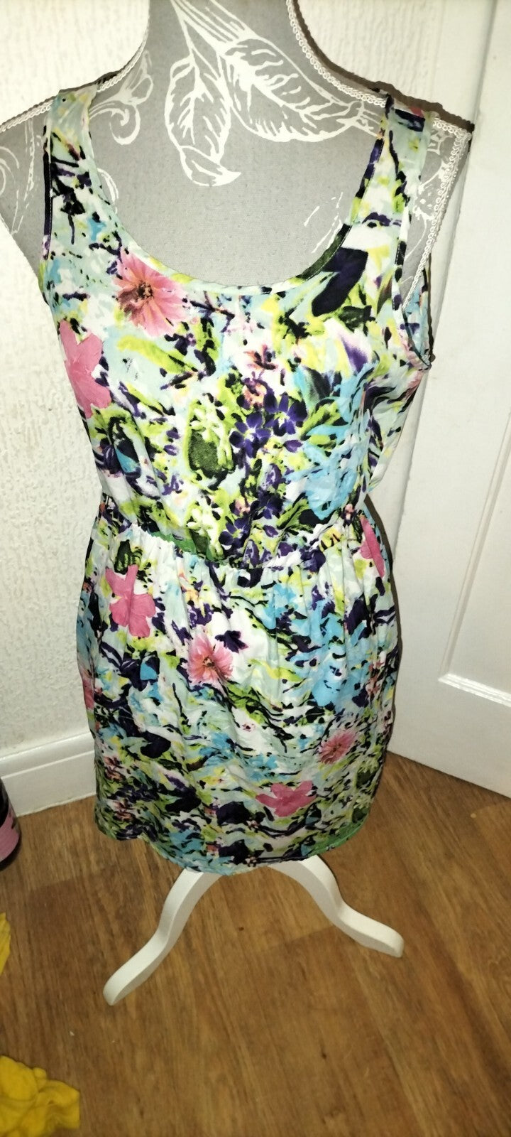 Ladies Only Size Euro 36 Floral Sleeveless Dress