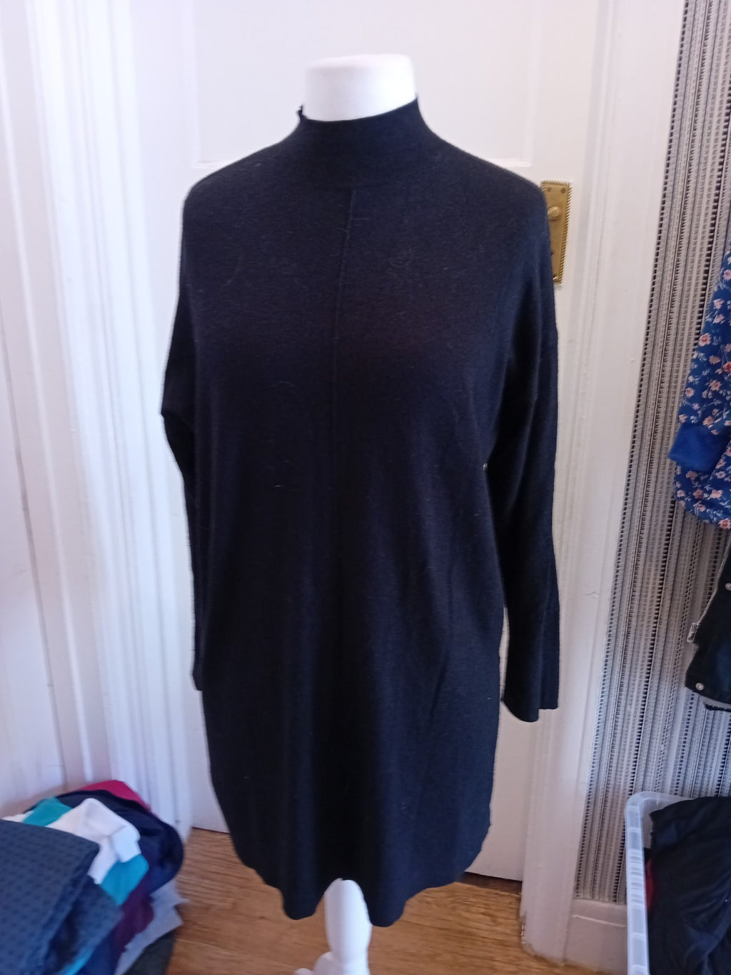 Tu 12 Black Long Sleeve Jumper Dress