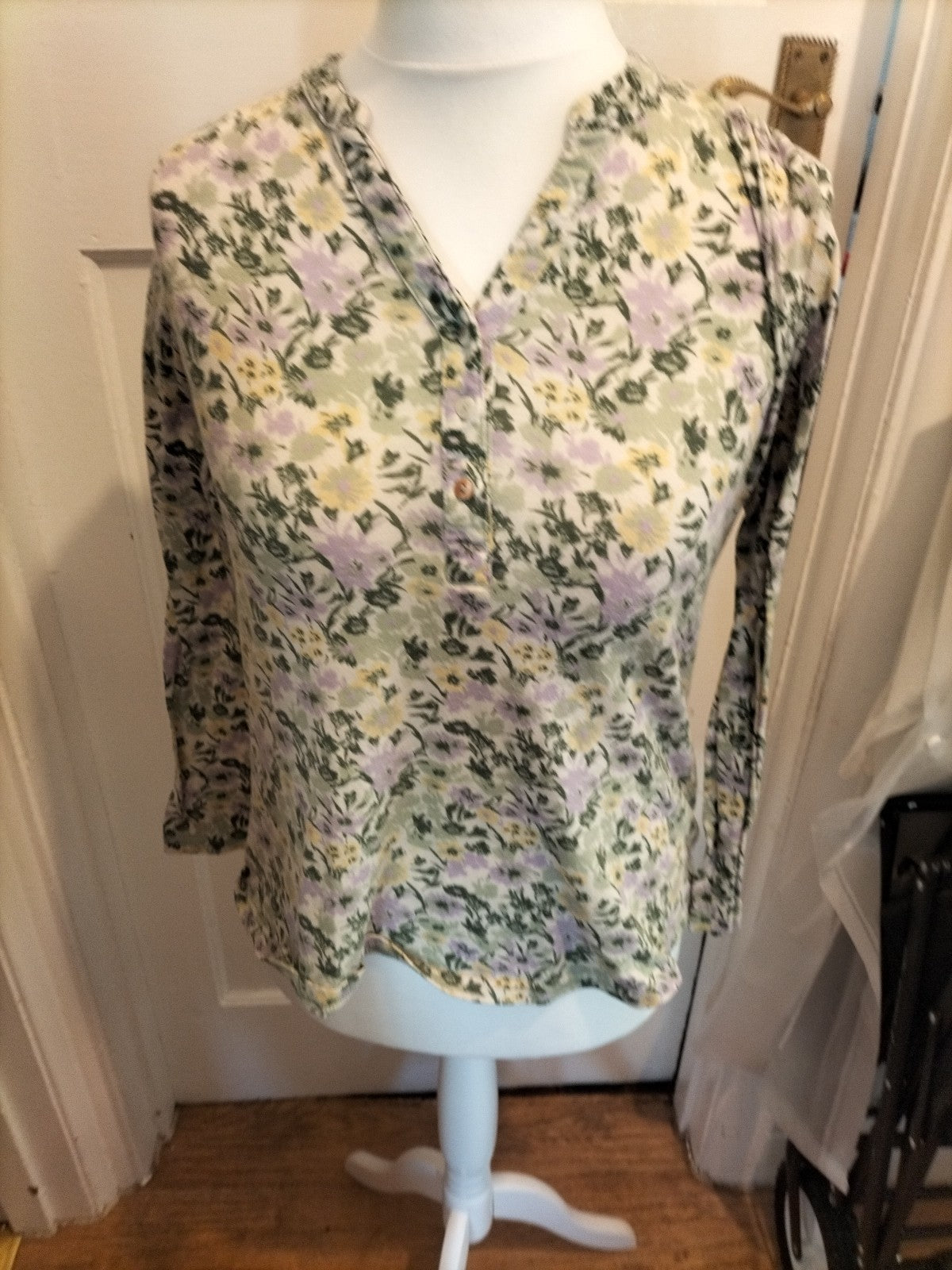 Ladies Cerulean Size Small Multicoloured Floral Long Sleeved Pyjama Top