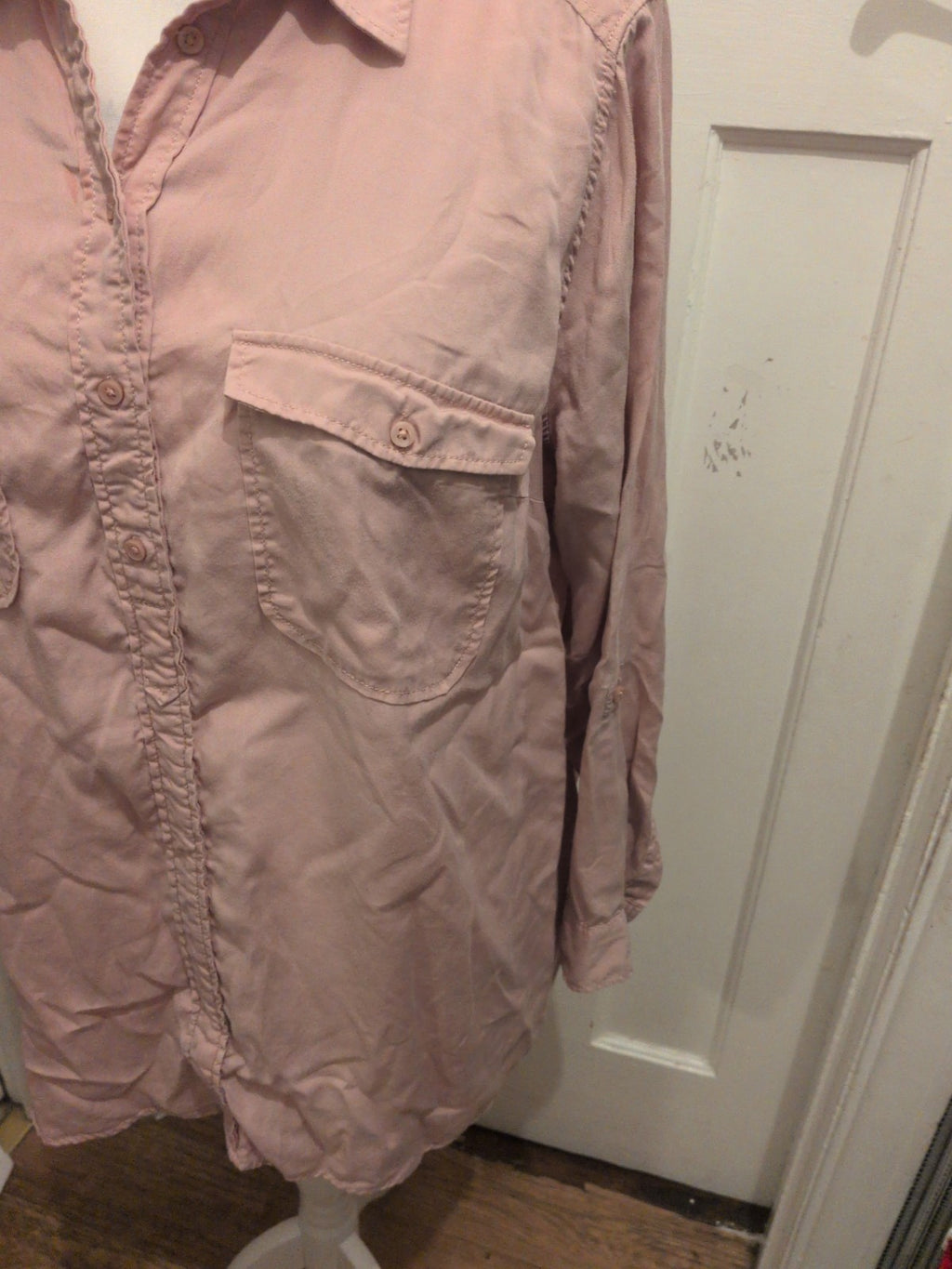 Ladies H&M Mama Size XL Pink Buttoned Blouse