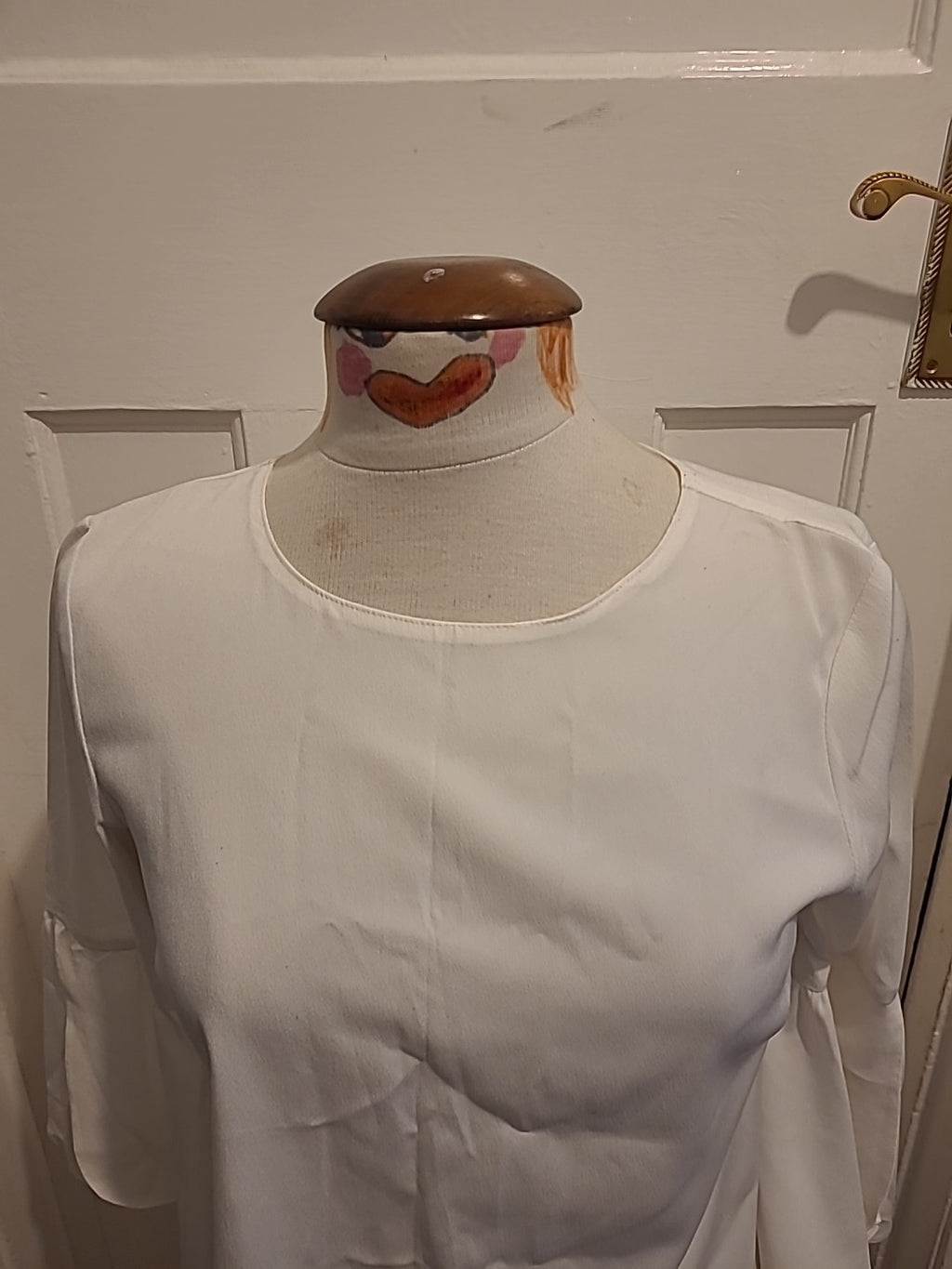 Ladies Topshop Size 8 White Flute Sleeved Blouse