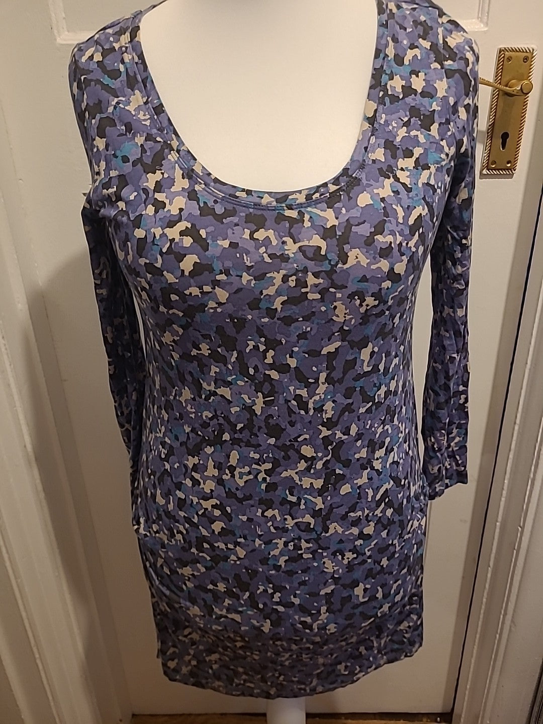 Ladies Sandwich Size Medium Lilac Long Sleeved Dress