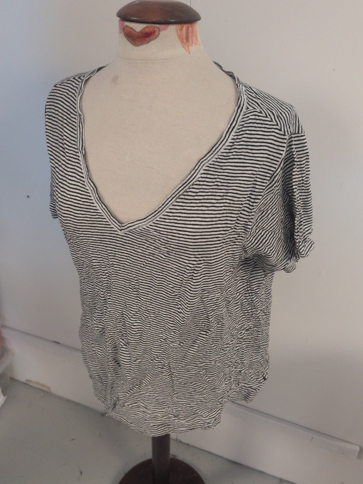 M&S 18 Black And White Short Sleeve V Neck T-shirt