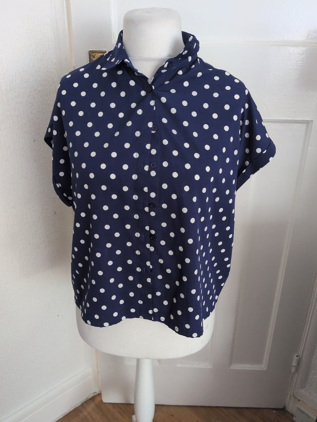 10 Navy With Blue And White Short Sleeve Blouse