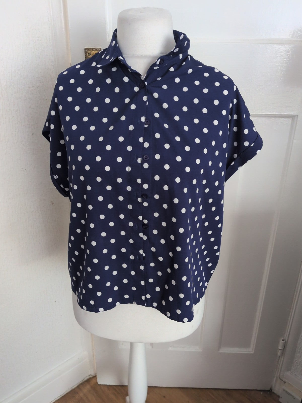 10 Navy With Blue And White Short Sleeve Blouse
