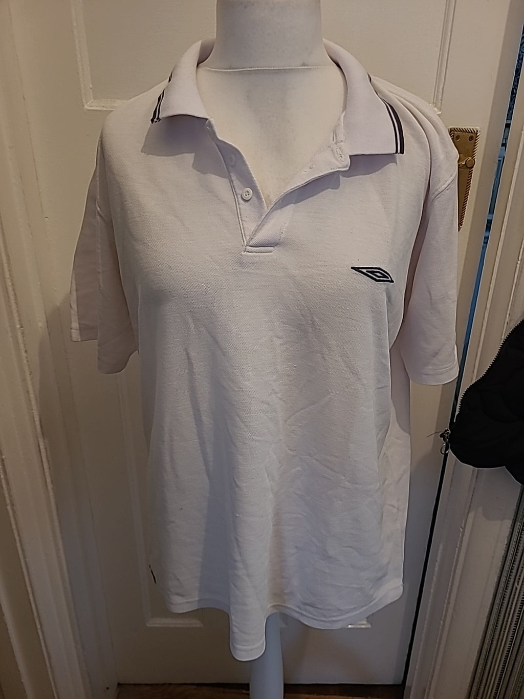 Mens Umbro Size Large White Short Sleeve Polo Shirt