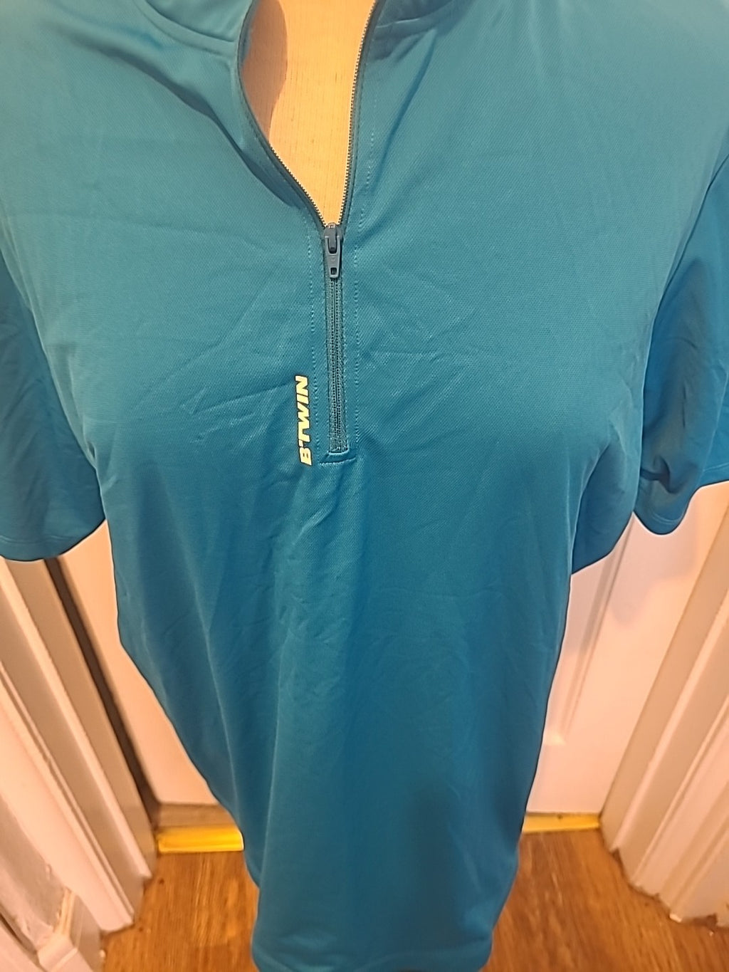 Mens Decathlon Size XL Blue Short Sleeved Activewear Top