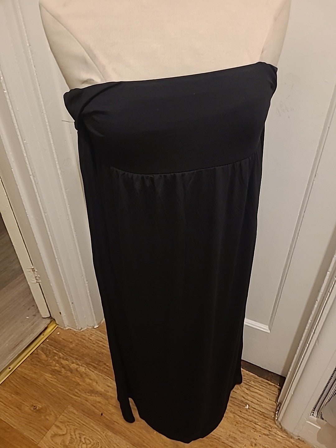 Ladies Size M/L Elasticated Hem Sleeveless Strapless Long Length Dress