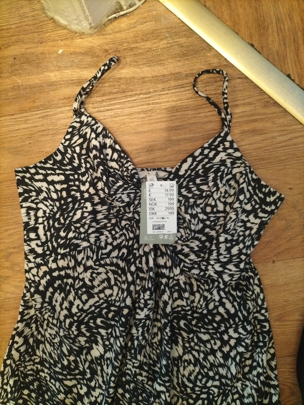 Brand New Ladies H&M Size M Black And Ivory Sleeveless Dress