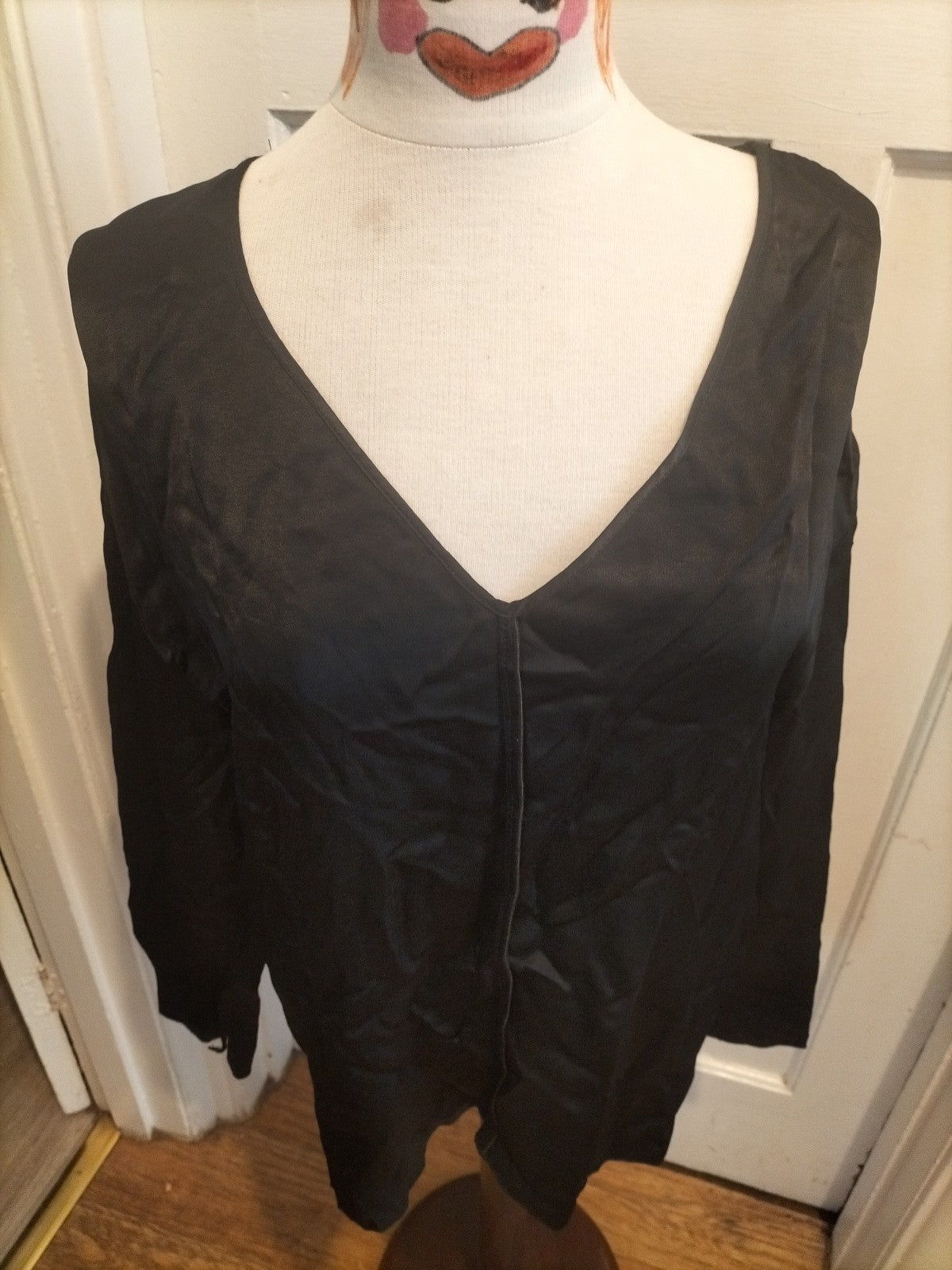 Ladies Zara Size Small Black Long Sleeved Blouse