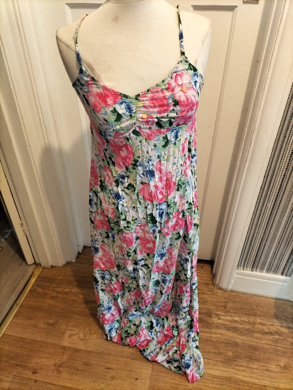 Ladies Divided Size 10 Multicoloured Floral Sleeveless Long Length Dress
