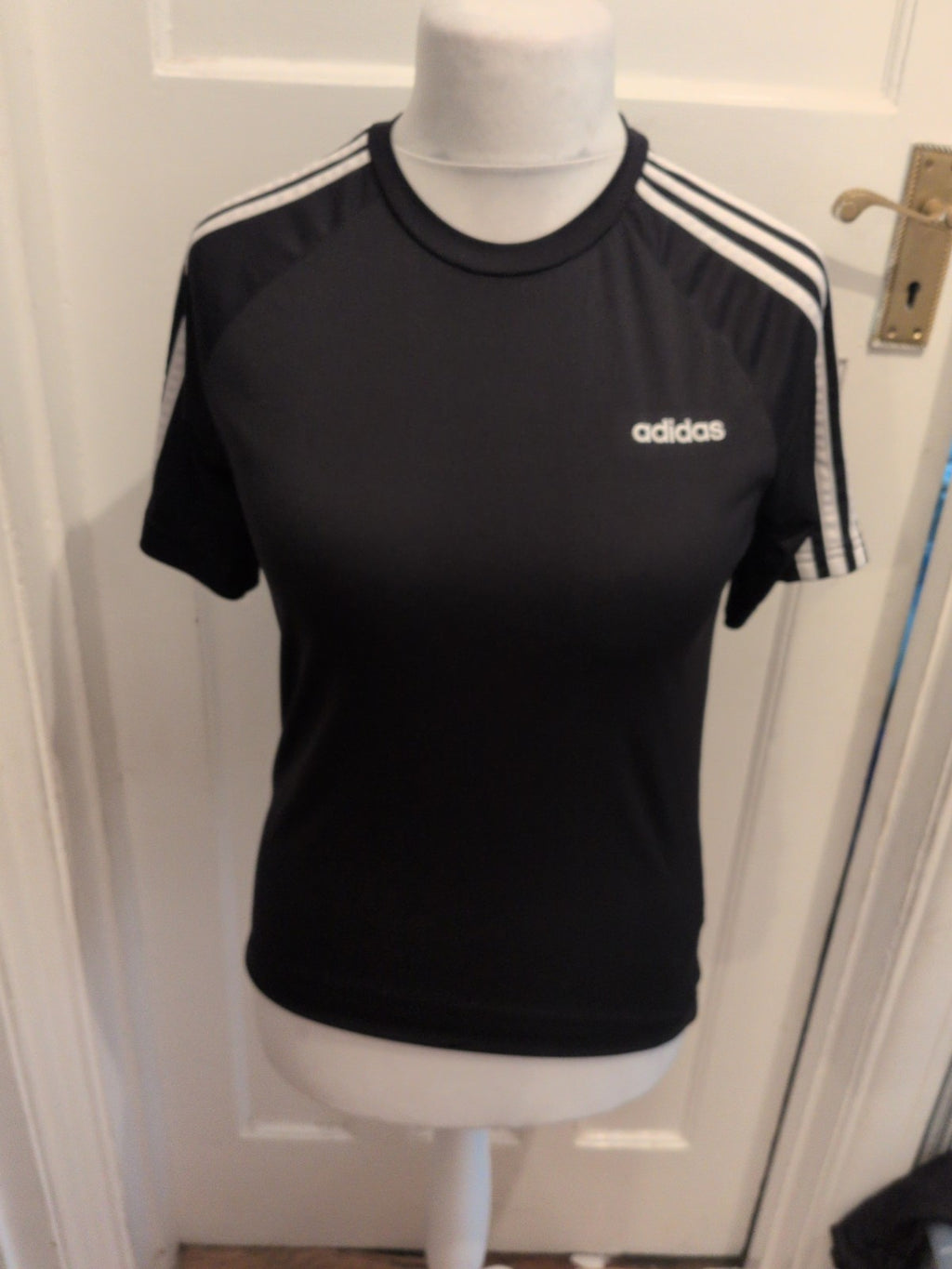 Black Medium Adidas White Trim Short Sleeve T-shirt