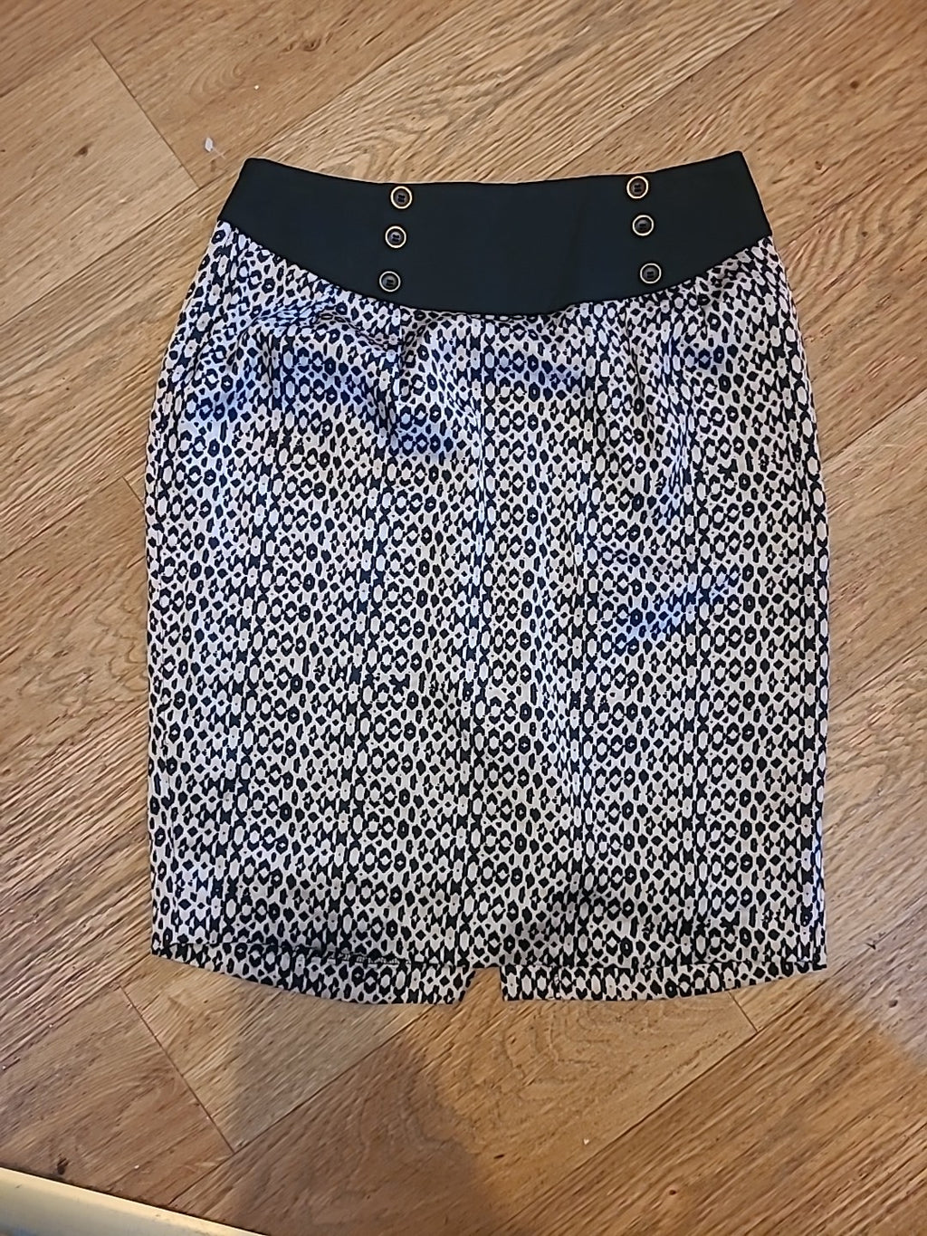 Ladies Autograph Size 10 Animal Print Design Pencil Skirt