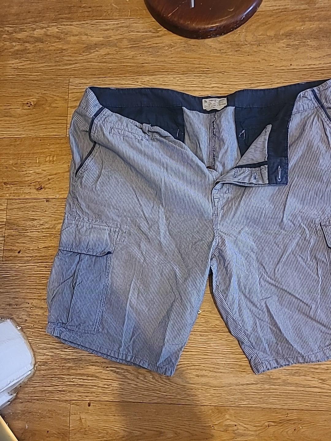 Mens Tu Size 44" Grey And White Striped Chino Shorts