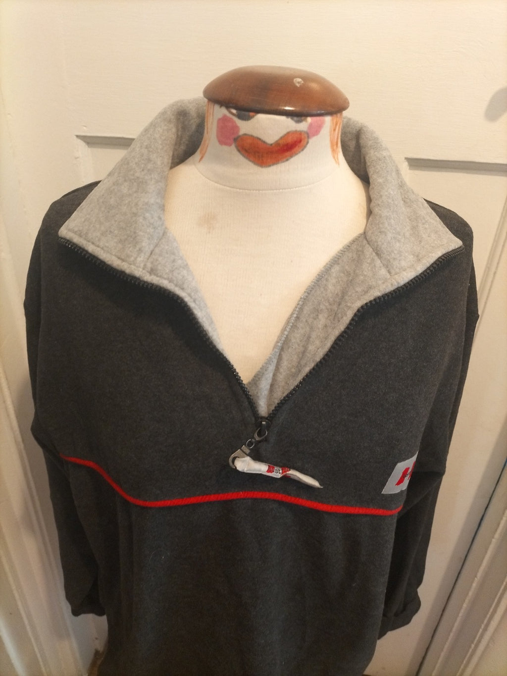 Ladies Winter Wonderland Size Medium Grey Pullover Jumper Austria
