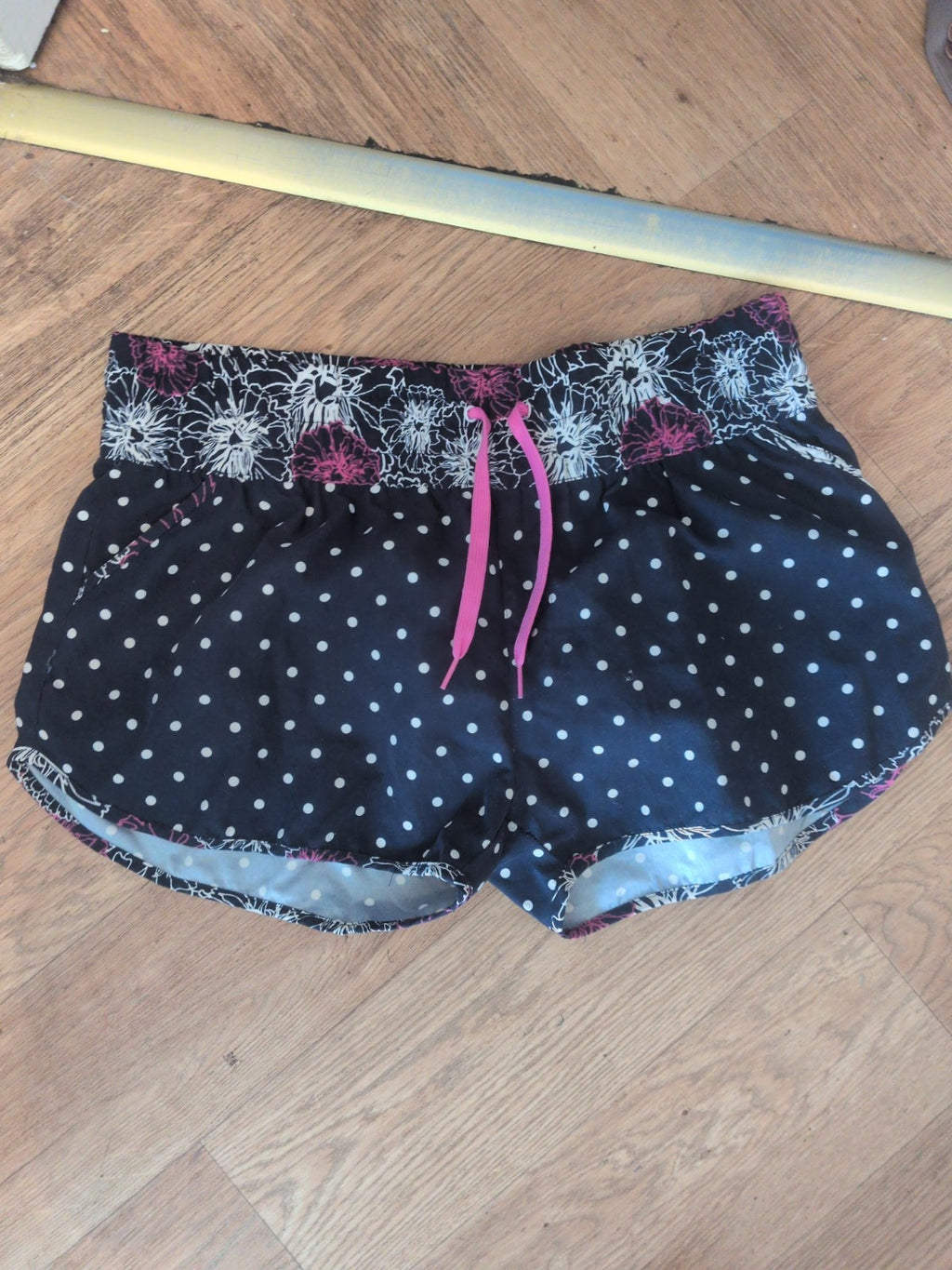 Trespass 2XL Navy Spot Floral High Waist Shorts