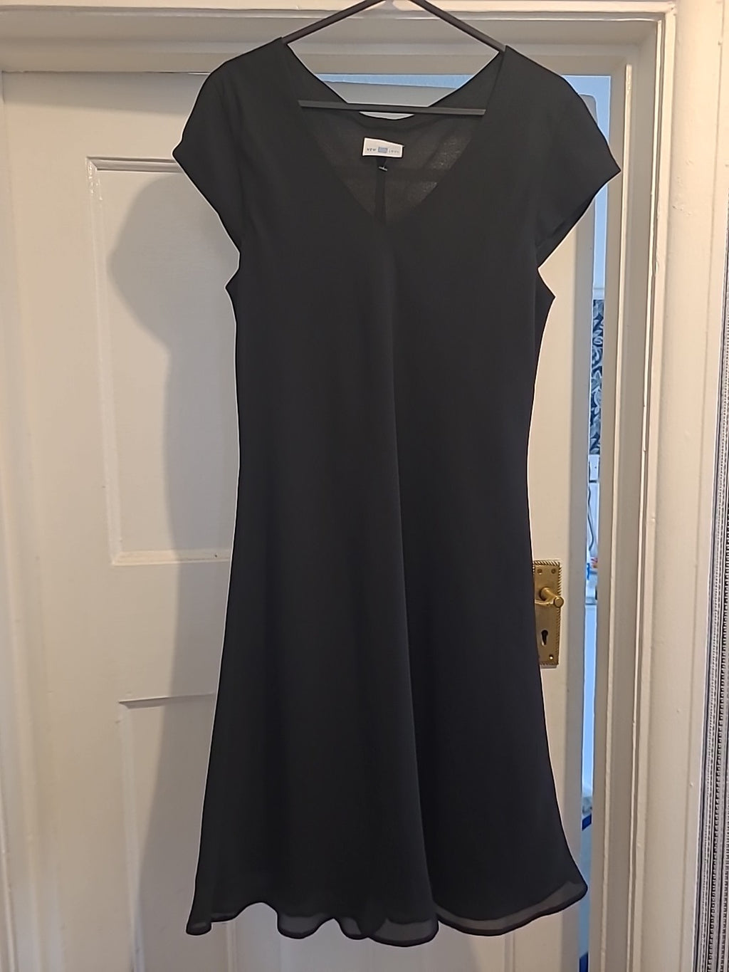 Ladies New Look Size Medium Black Sleeveless Dress