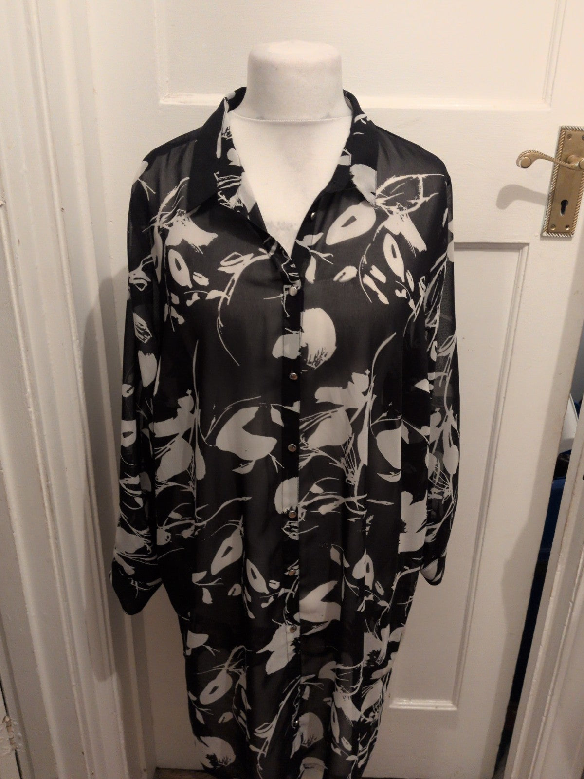 XL Black And White Semi See Through Long Sleeve Shirt Dress