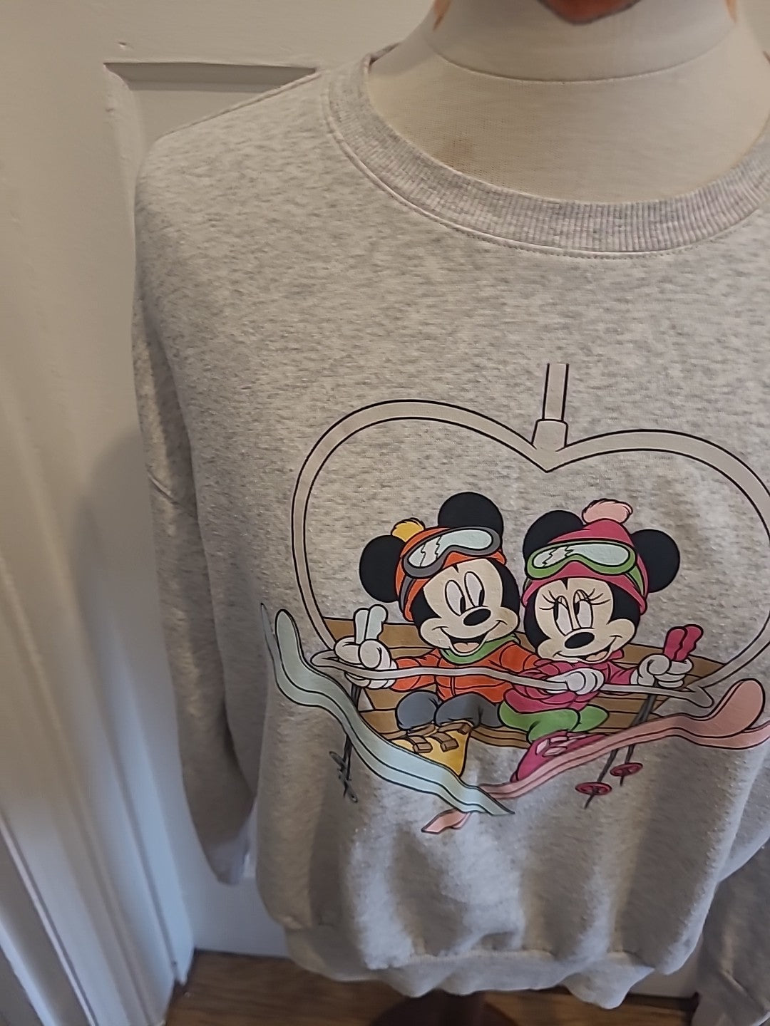 Ladies H&M Size Large Minnie&Mickey Jumper