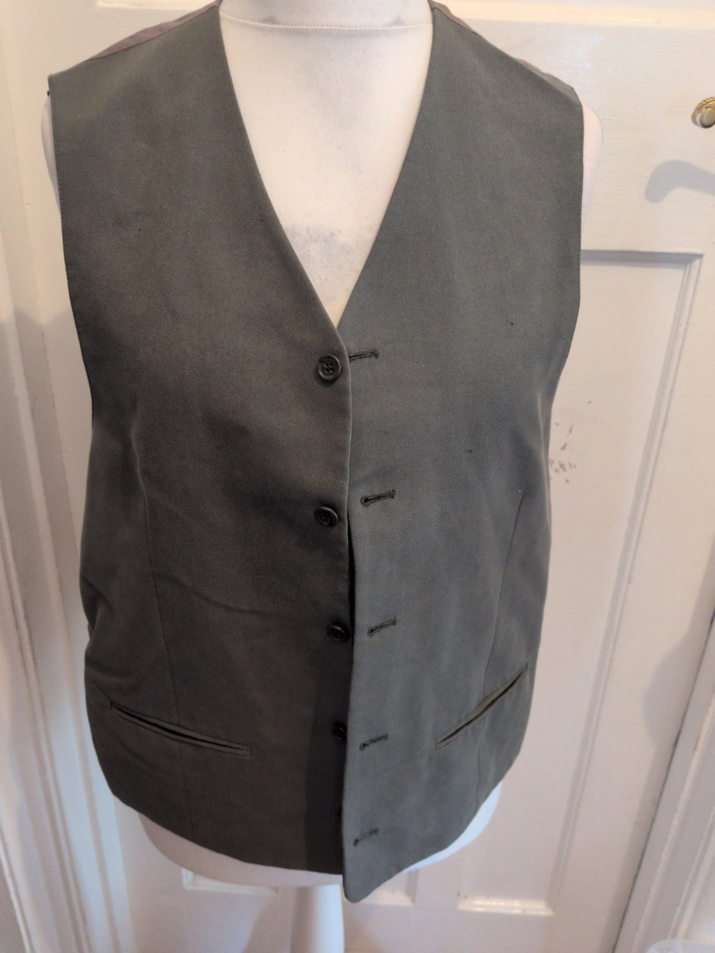 42L Grey Lined Suit Eaicstcoat