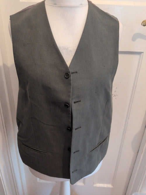 42L Grey Lined Suit Eaicstcoat