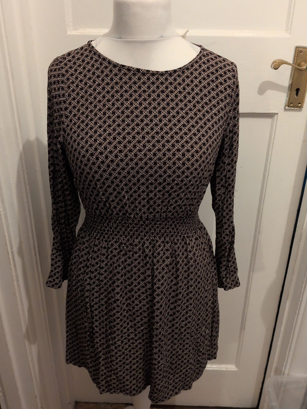 H&M 8 Brown Black White Long Sleeve Dress