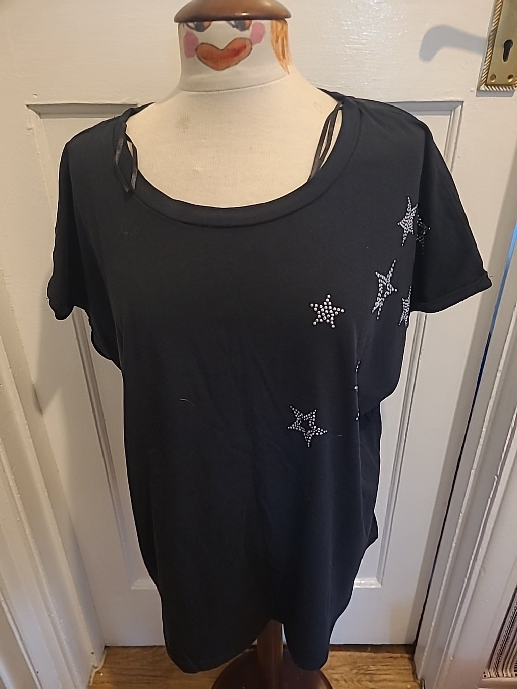 Ladies Emreco Size 20 Black With Silver Stars Tshirt