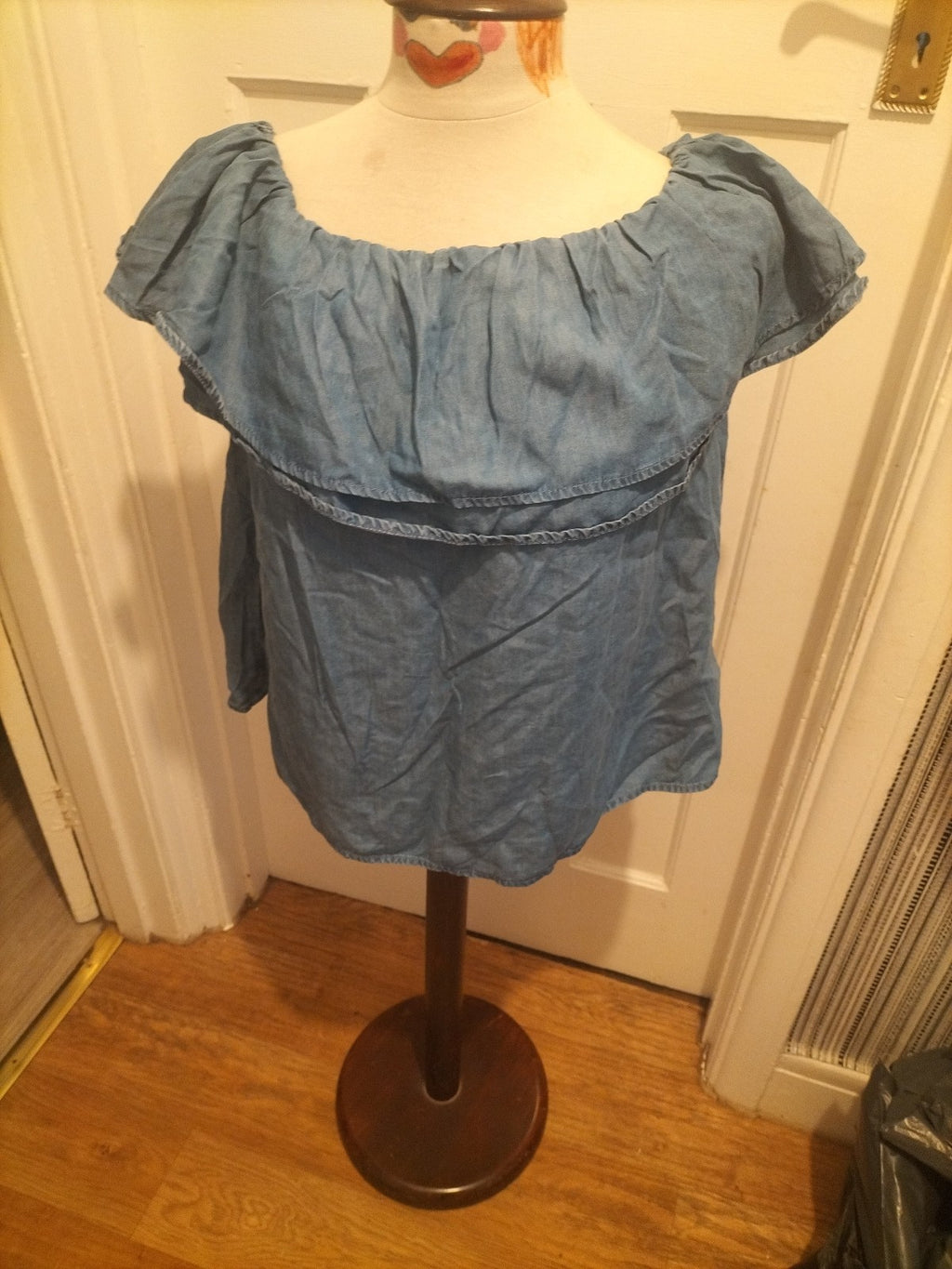 Ladies New Look Size 12 Denim Elasticated Hem Short Sleeved Top