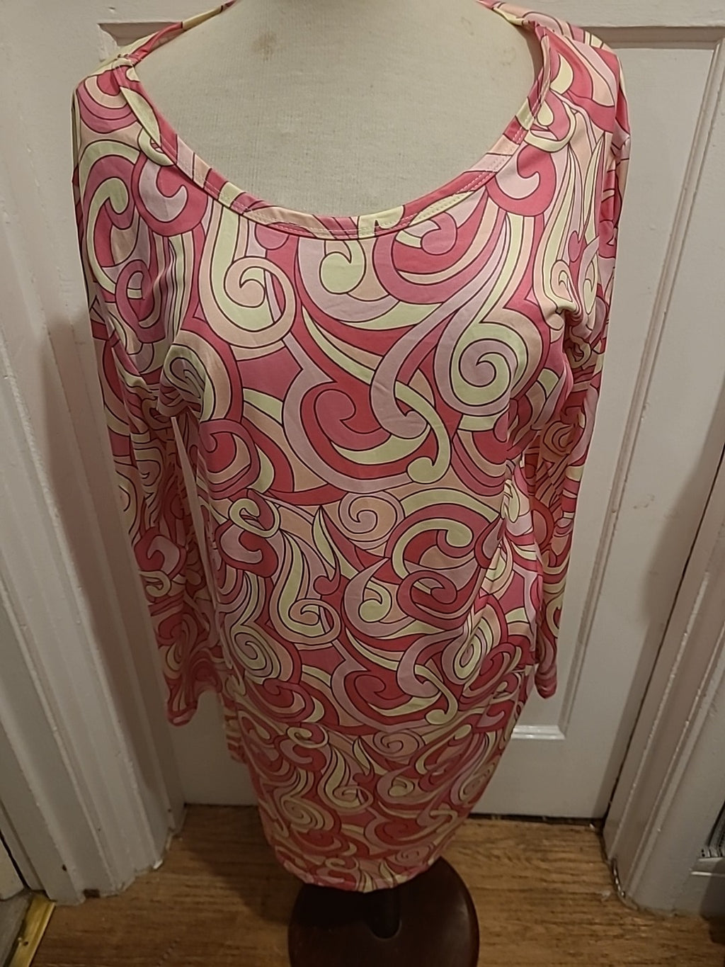 Ladies Size 2XL Pink Multicoloured Long Sleeved Dress