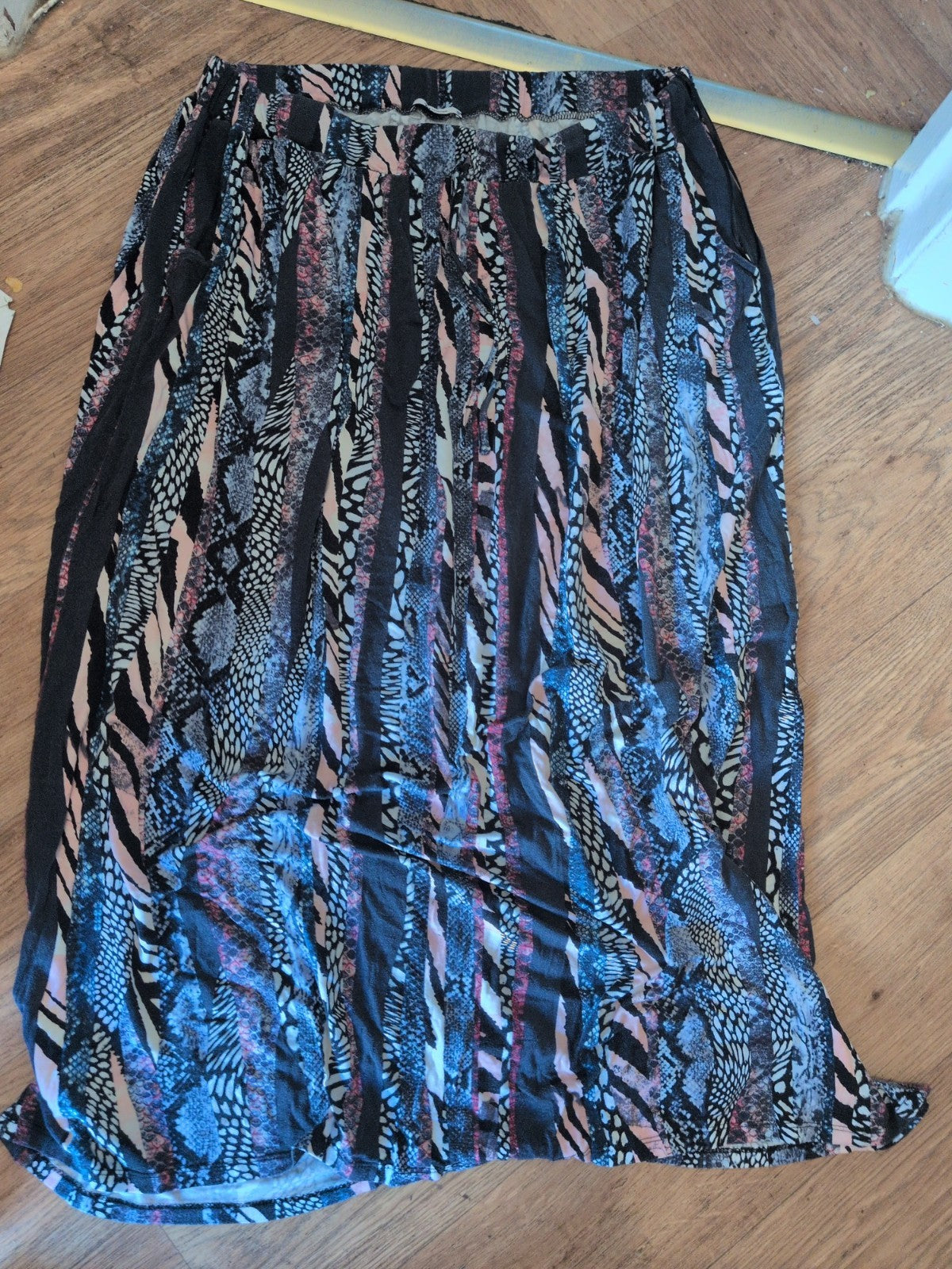 Ladies Tu Size 18 Multi Aztec Long Length Maxi Skirt