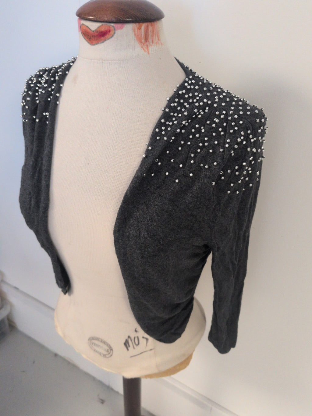 Divided 14 Grey With Silver Balls 3/4 Sleeve Open Top