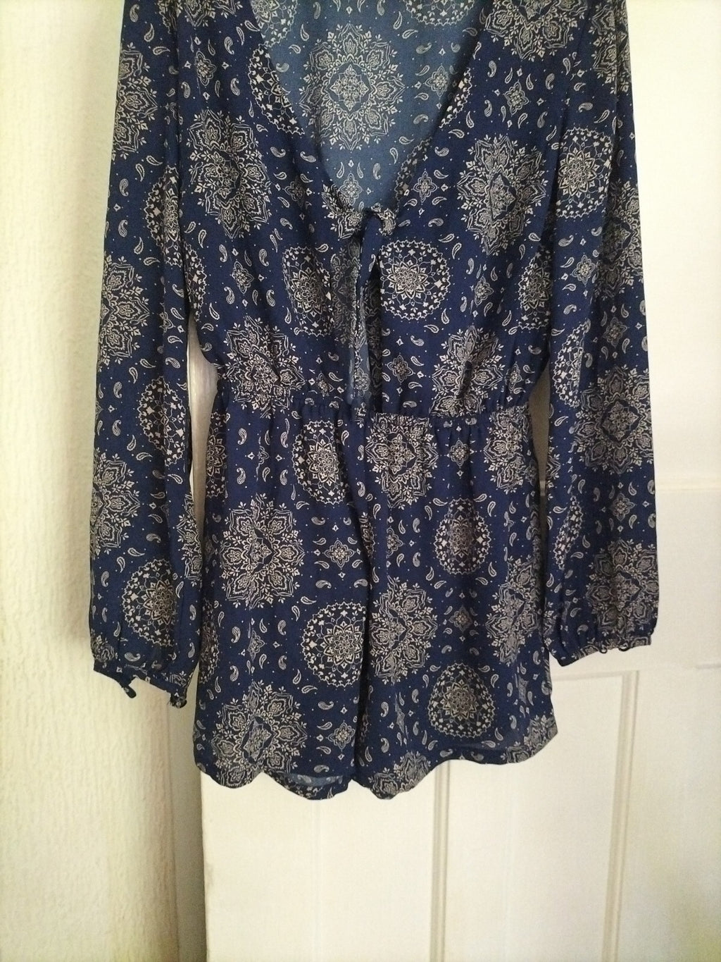 Ladies Forever21 Size Small Navy Long Sleeve Playsuit