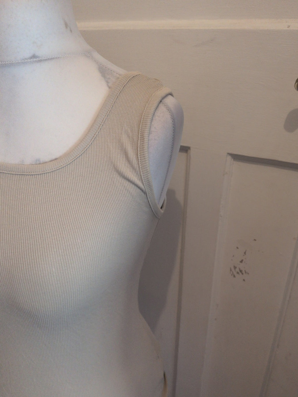 Ladies Esmara Size Small Beige Brush Rib Sleeveless Tank Vest T-shirt