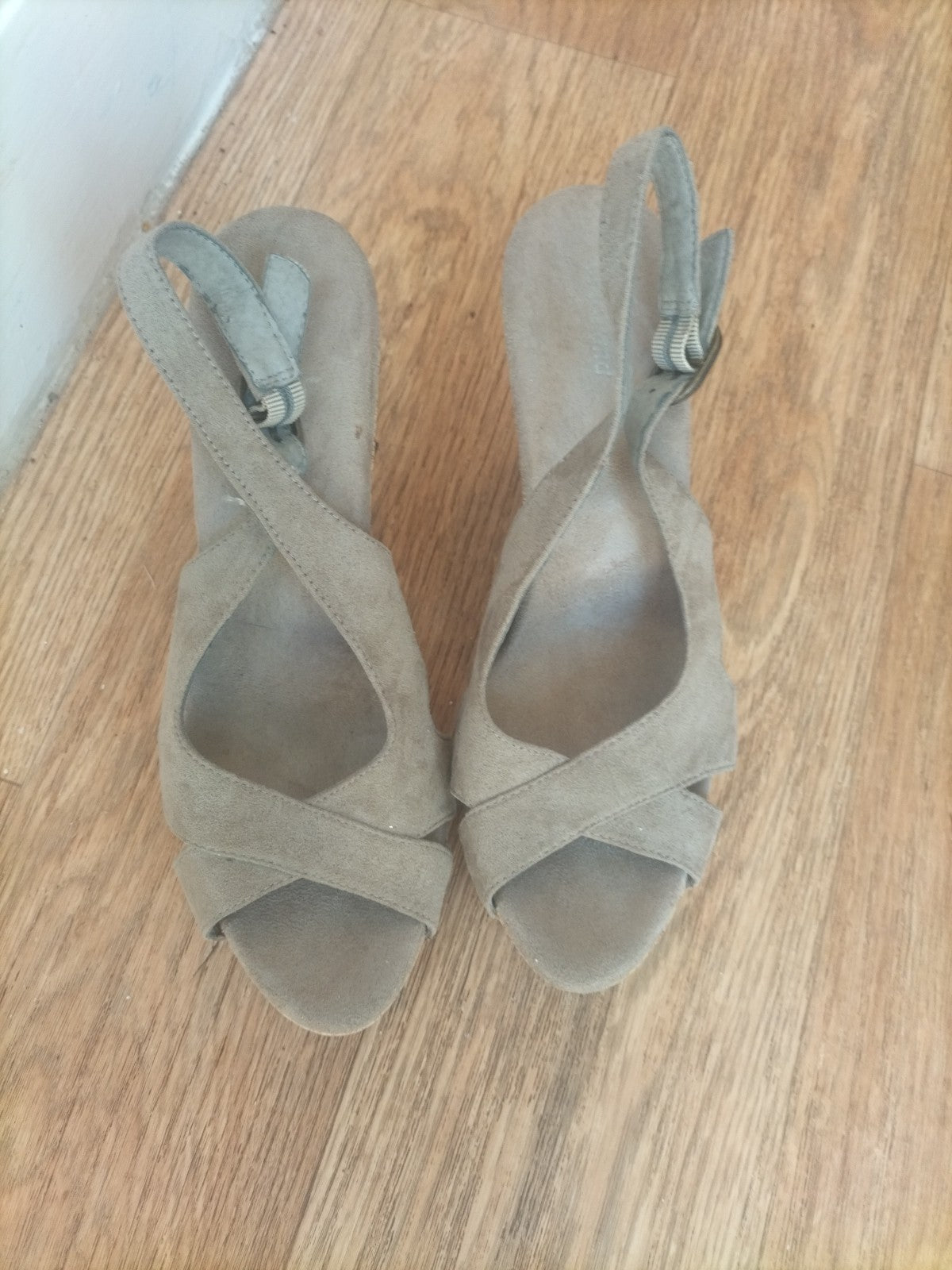 Ladies Graceland Size Eu 51 Light Brown Wedge Sandel Open Toe