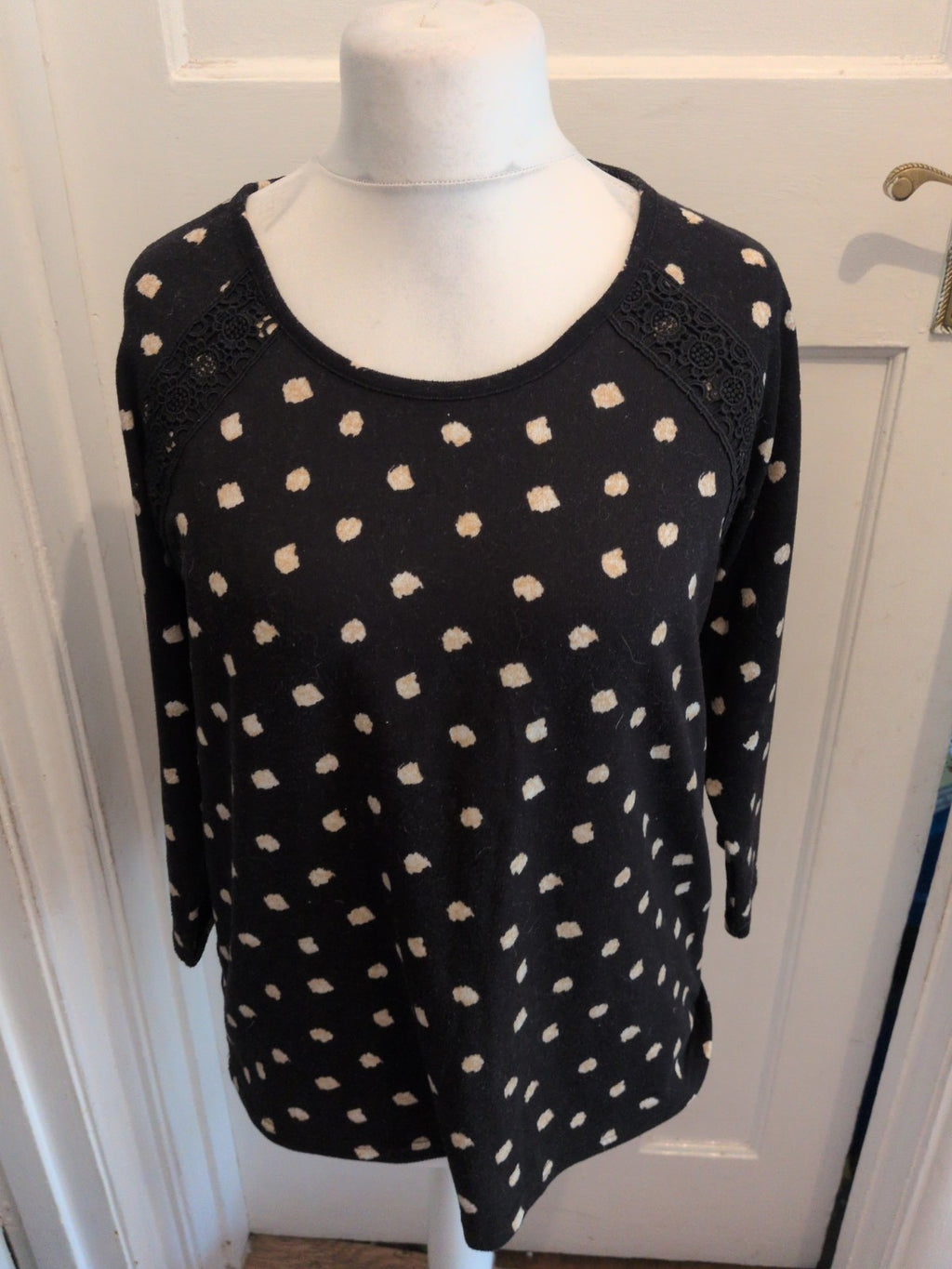 Ladies Bonmarche 16 Black Spot Long Sleeve Jumper