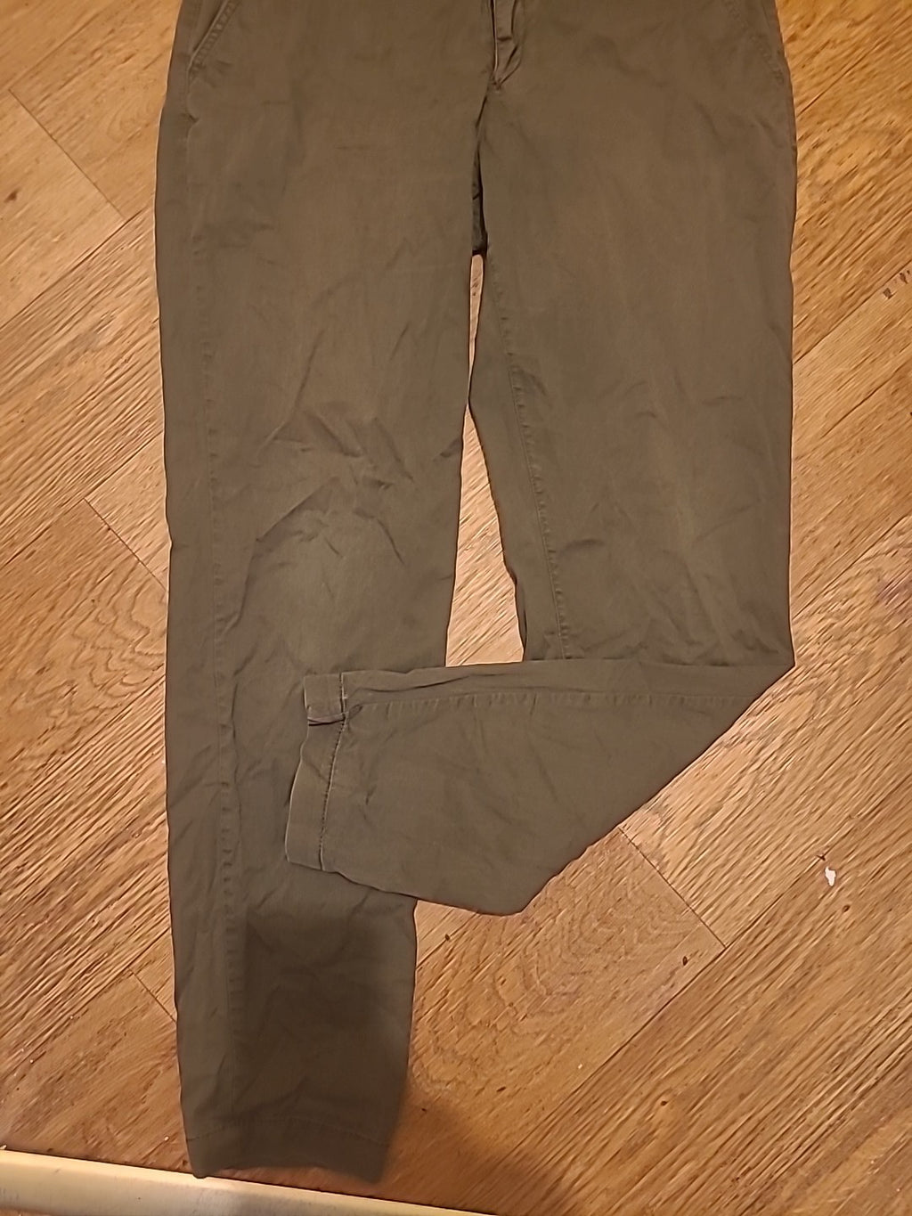 Ladies H&M Logg Size 30" Khaki Chino