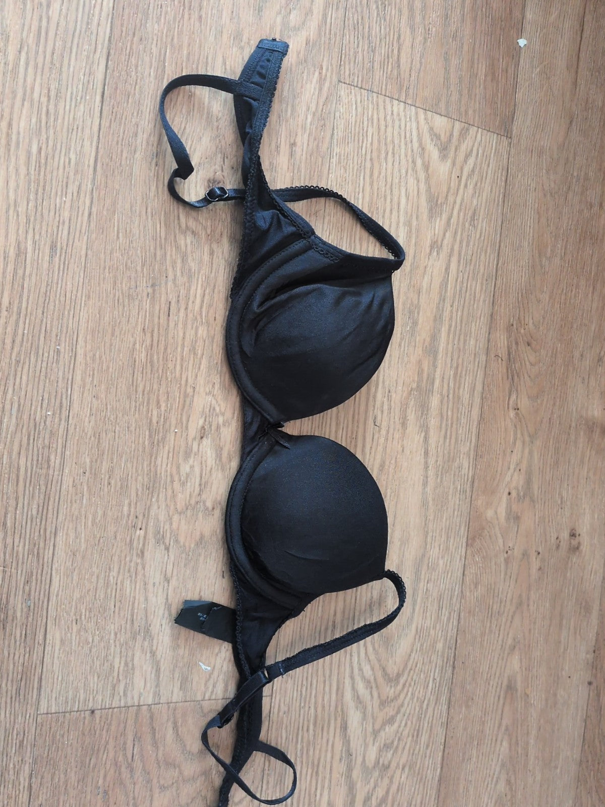 New Look 915 30a Black Padded Wired Bra