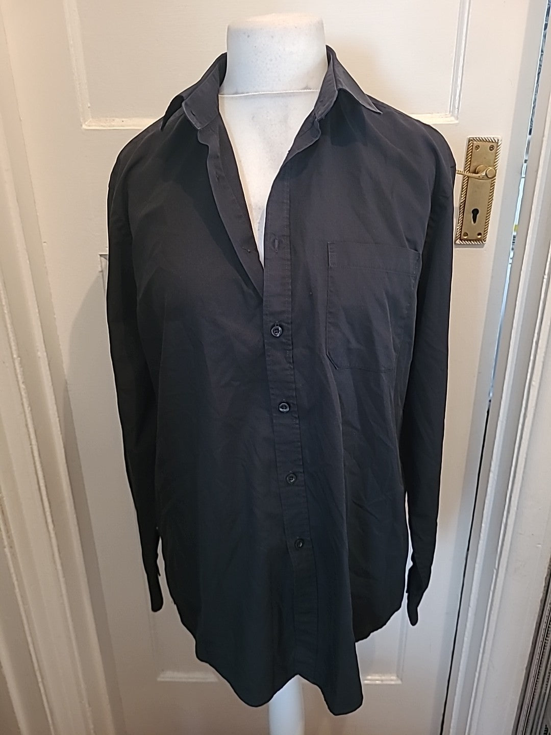 Mens F&F Size 16.5 Black Long Sleeved Reg Fit Shirt