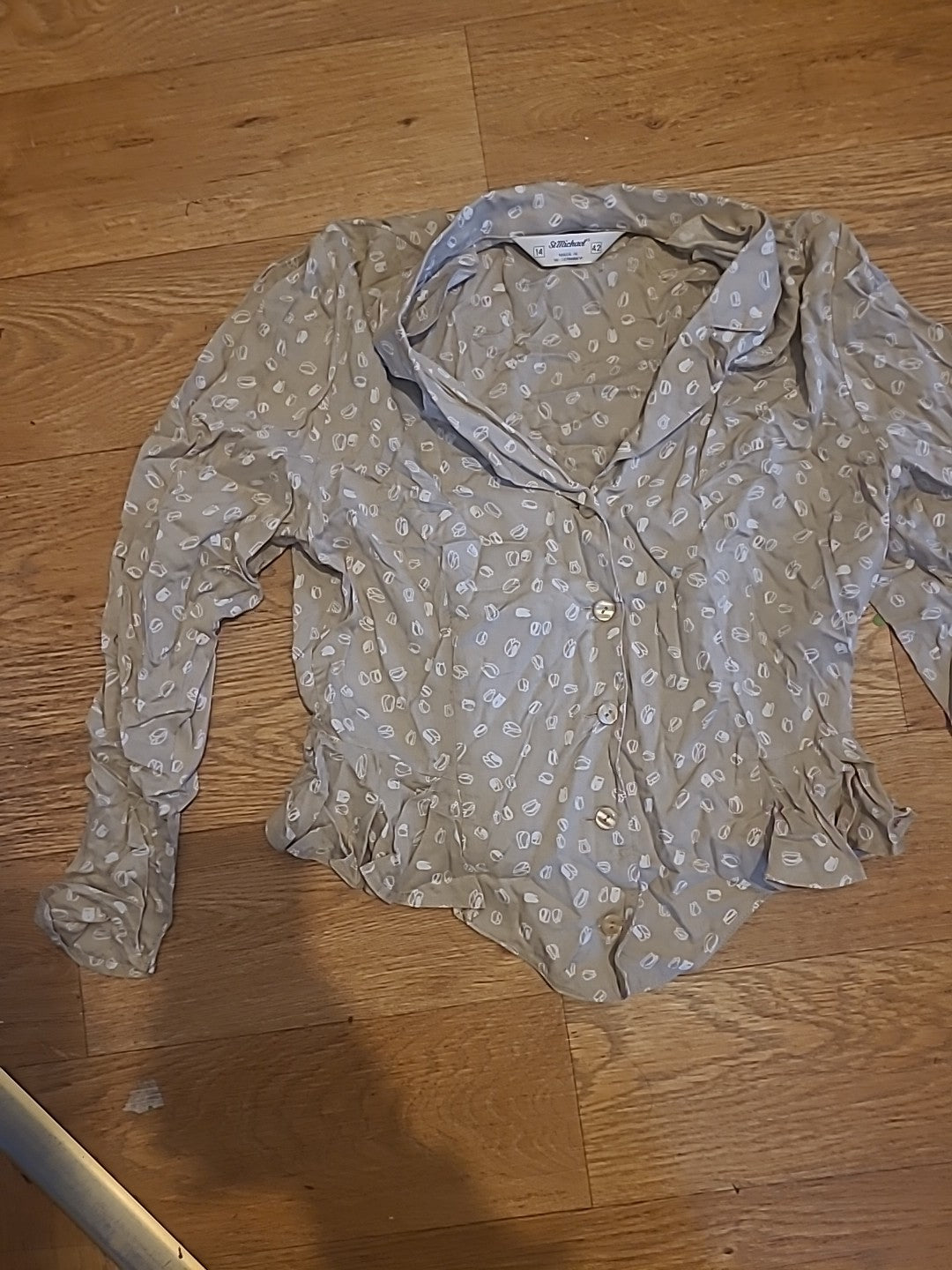 Ladies St Michael Size 14 White And Beige Patterned Long Sleeved Blouse