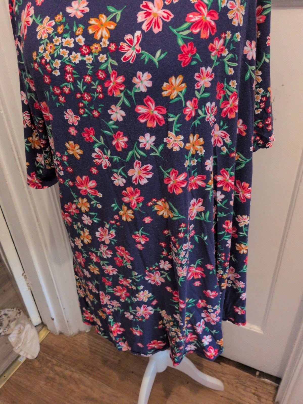 Bonmarche 22 Navy Blue With Bright Flowers Short Sleeve Blouse