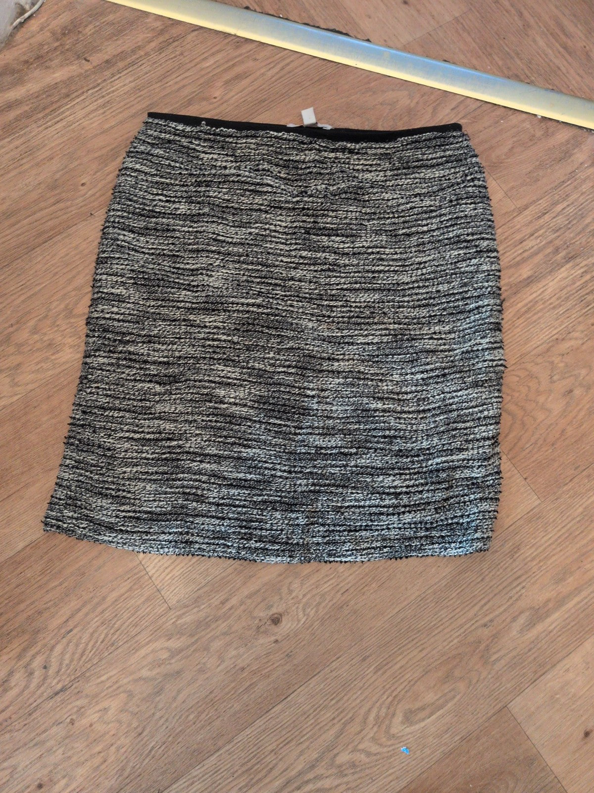 Esprit Large Grey Fleck Slight Stretch Skirt Knee Length Lined