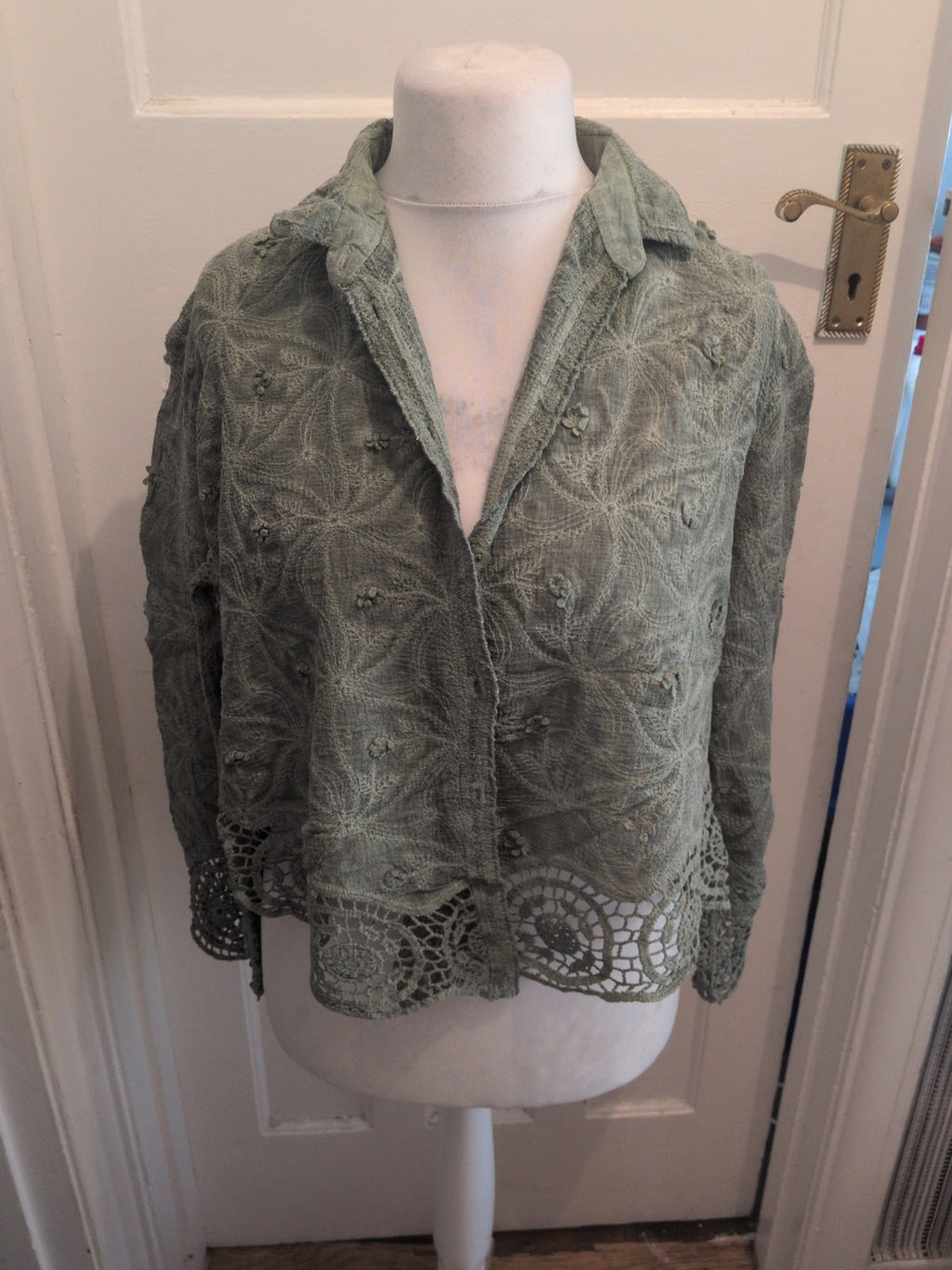 Ladies Apricot Long Sleeved Blouse Size M/l Sage Green