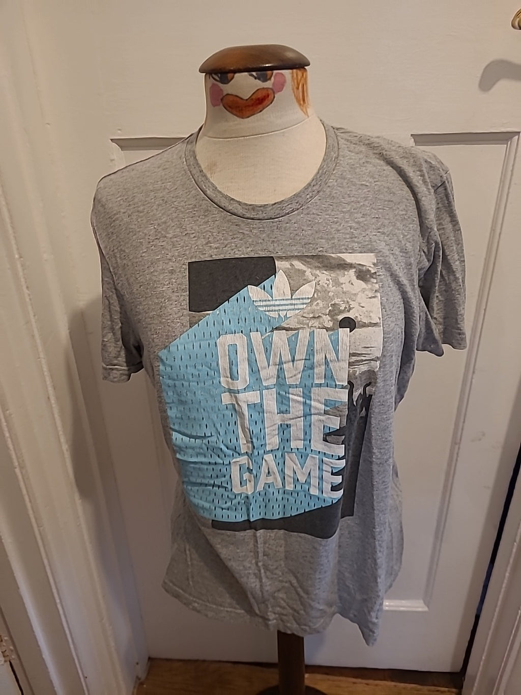 Mens Adidas Size Small Grey Printed Short Sleeved Tshirt