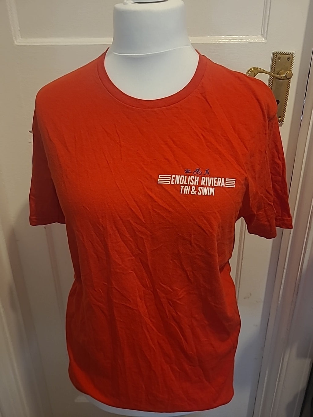Ladies Gildan Size Large Red Printed "English Riveria Tri & Swim" Tshirt