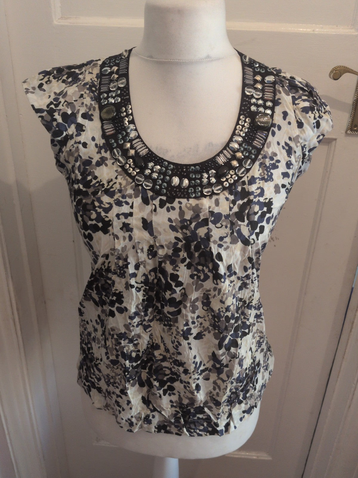 Ladies Et Vous Size 10 Multi Sleeveless Studded Neck Blouse