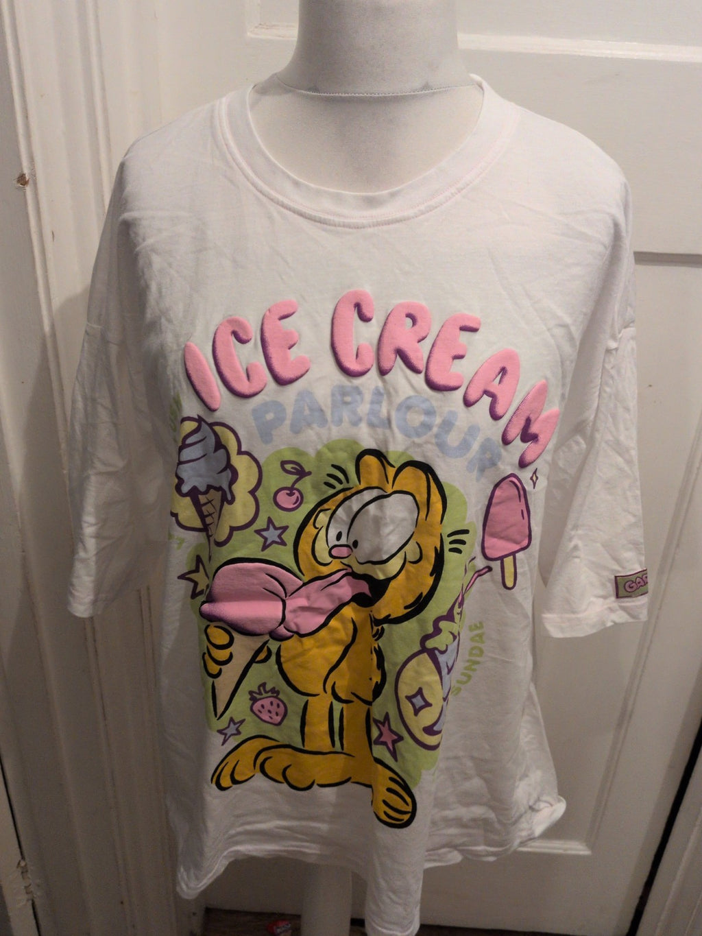 George Pyjama Top 20-22 Garfield Print