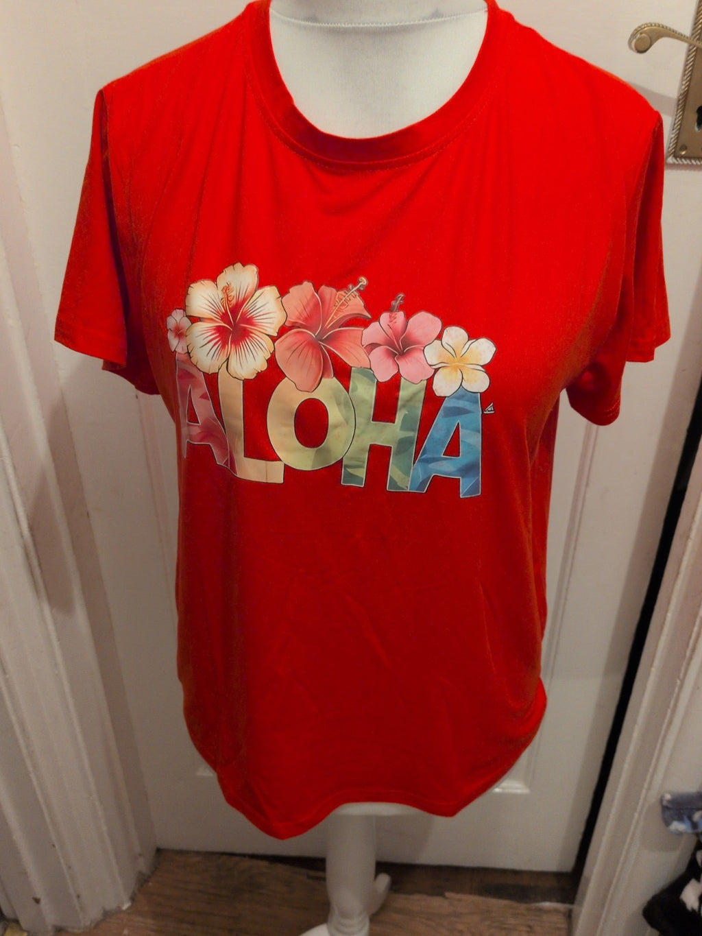 Ladies Large Red Aloha Short Sleeve T-shirt